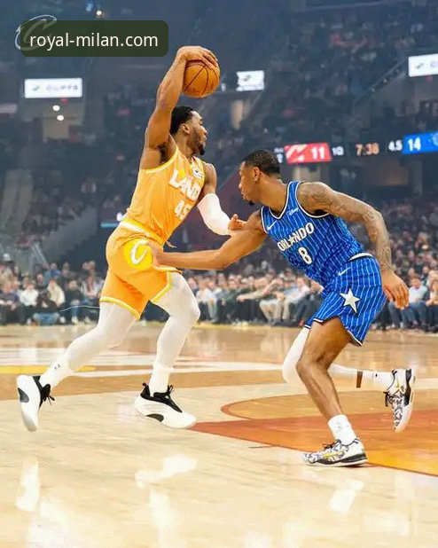 NBA常规赛最新战报：骑士主场险胜魔术，米切尔42分闪耀全场